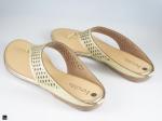 Women stone type sandals in Tan - 2