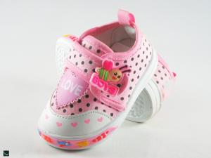 Dotted stylish shoes for kids in pink