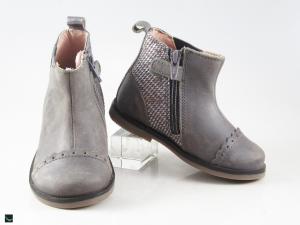 Nubuck shoes in grey with toe design