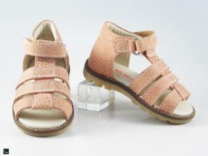 Printed shoes for kids in light pink