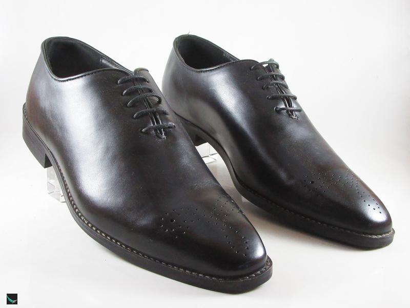 Stylish men's formal shoe for brogue