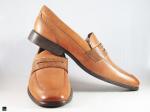 Stylish saddle tan cut shoe - 4