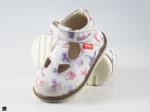 Butterfly printed kids shoes in unique white - 3
