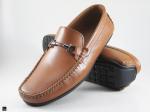 Stylish tan loafers with buckle - 5