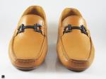 Stylish tan loafers with black buckle - 2