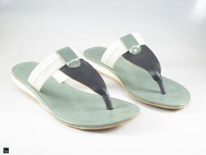Bicolor flat slippers in light green