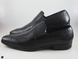 Black plain cut shoes