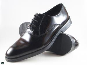 Shiny black forma leather shoes