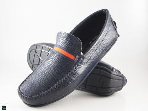 Textured leather black driving shoes